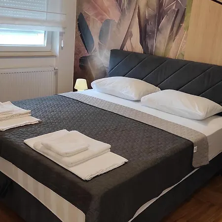Apartment Lena 51