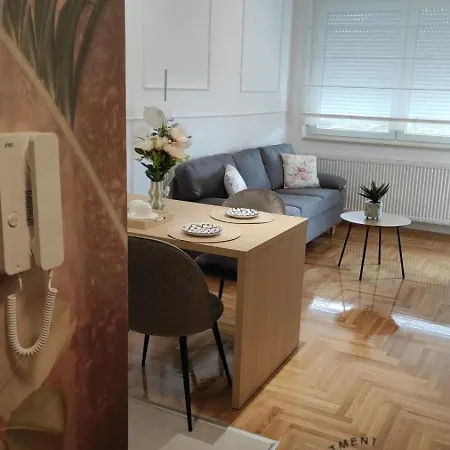 Lena 51 * Banja Luka